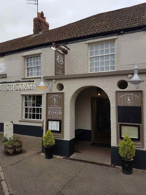 トーントン The Lethbridge Arms Bed & Breakfast エクステリア 写真