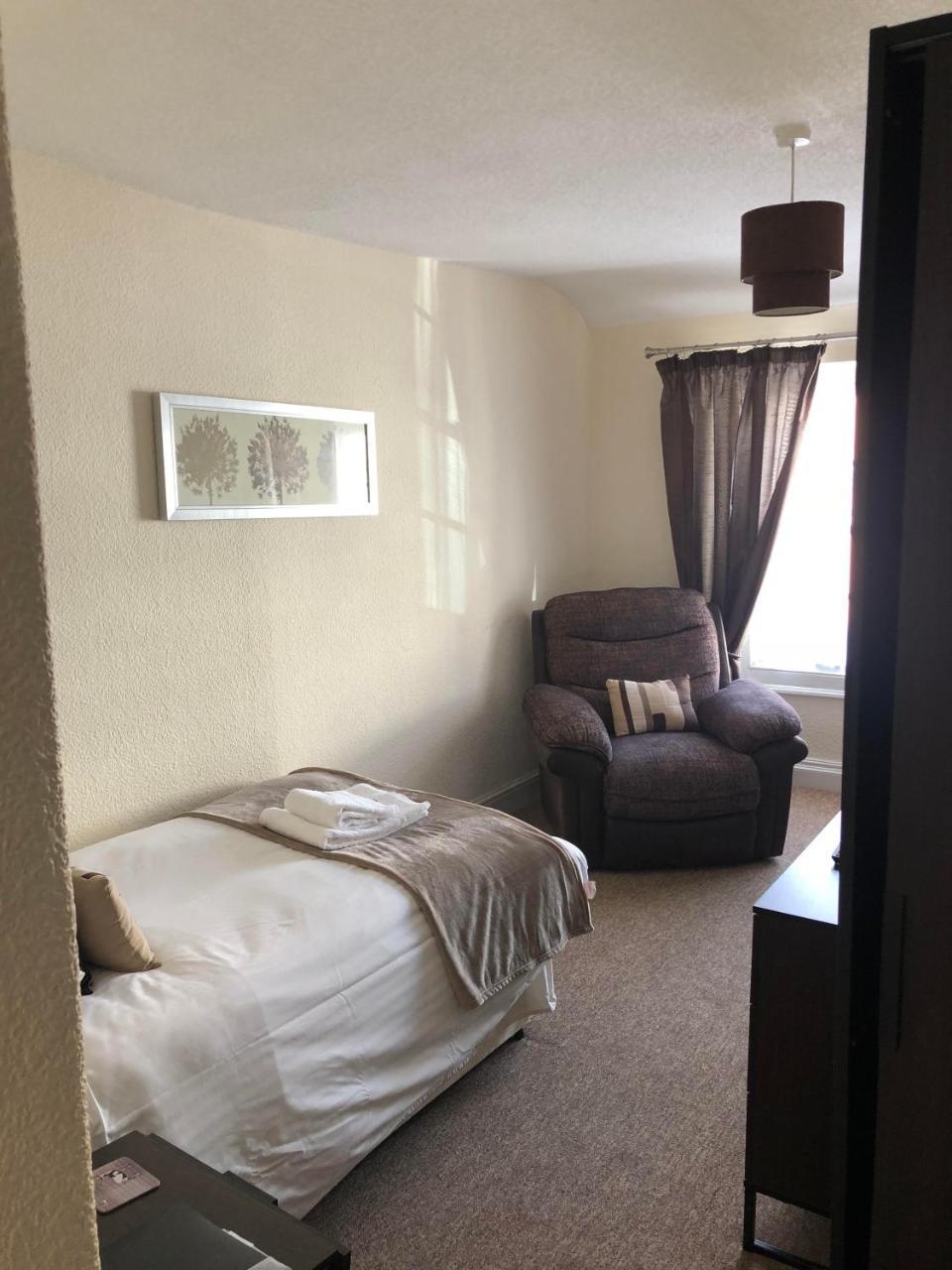トーントン The Lethbridge Arms Bed & Breakfast エクステリア 写真
