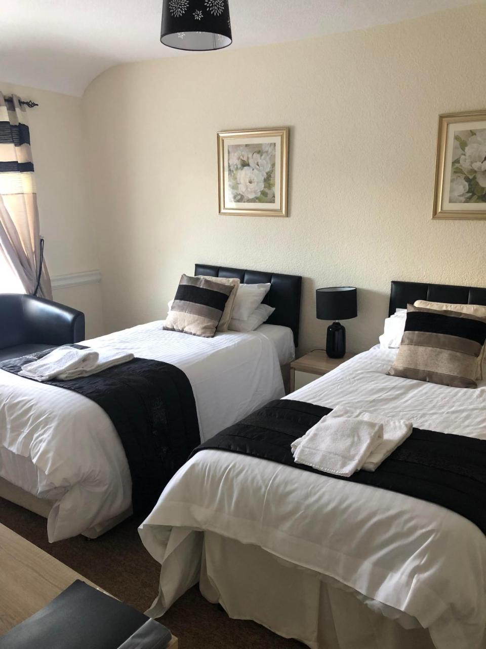 トーントン The Lethbridge Arms Bed & Breakfast エクステリア 写真